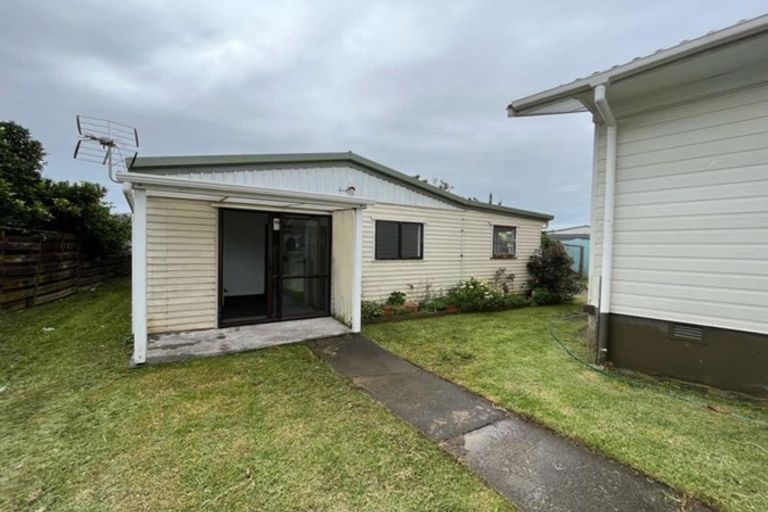 Photo of property in 36 Mckinstry Avenue, Mangere East, Auckland, 2024