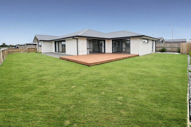 Photo of property in 75 Hardingstone Drive, Rolleston, 7615