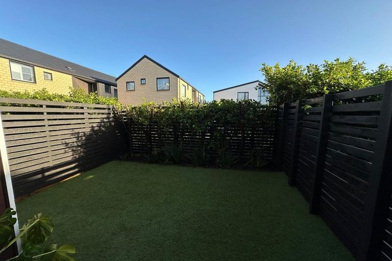 Photo of property in 9/28 Nevill Road, Hobsonville, Auckland, 0616