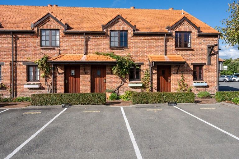 Photo of property in 8/6 Quiet Woman Way, Monaco, Nelson, 7011