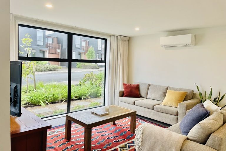 Photo of property in 7 Hastings Street, Hobsonville, Auckland, 0616