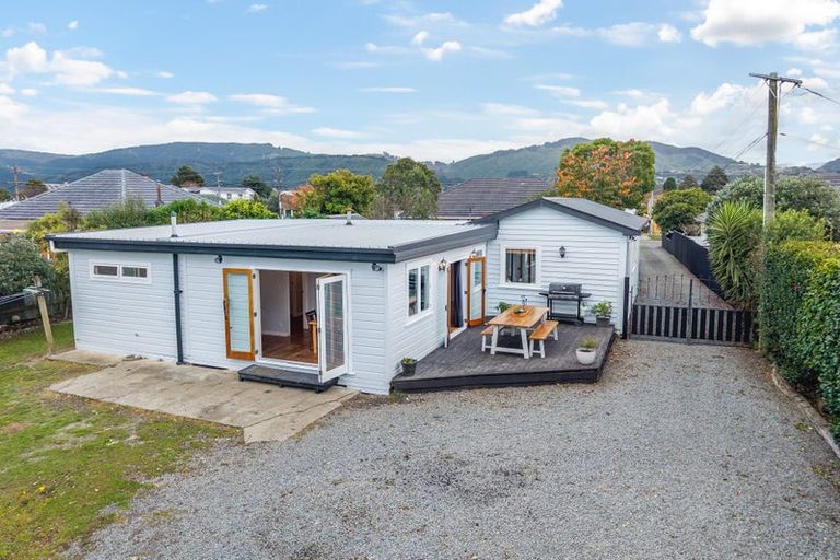 Photo of property in 33 Miro Street, Trentham, Upper Hutt, 5018