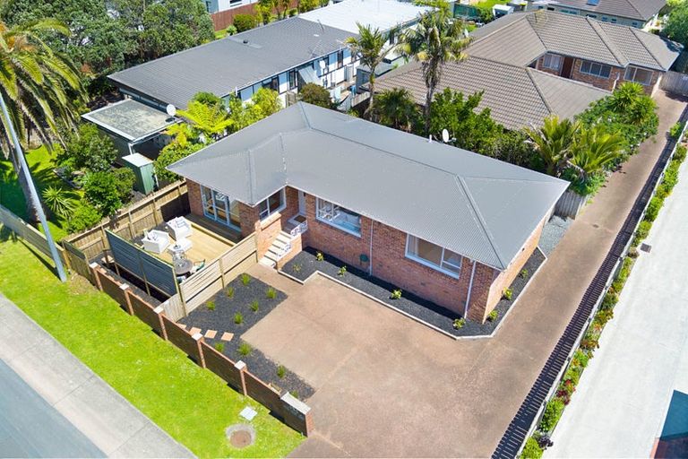 Photo of property in 1/454 Hibiscus Coast Highway, Orewa, 0931