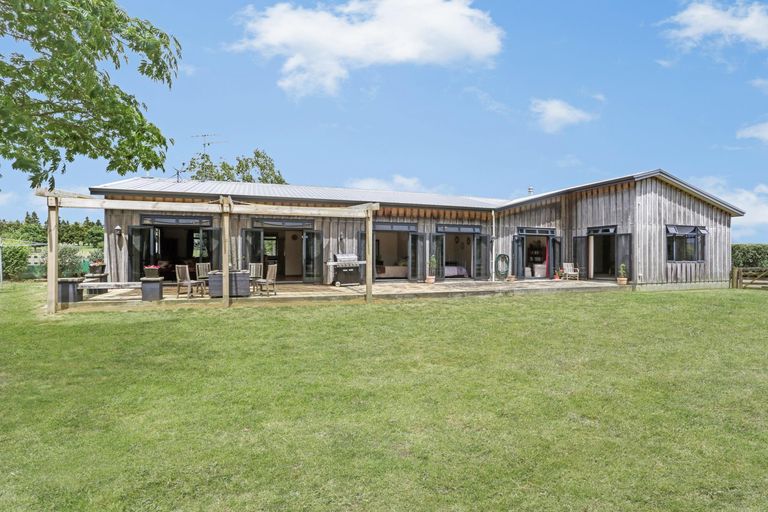 Photo of property in 221 Dominion Road, Tuakau, 2121