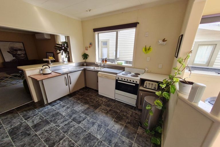 Photo of property in 47 Burns Avenue, Takaro, Palmerston North, 4412