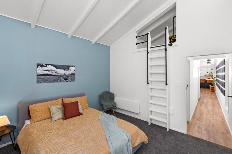 Photo of property in 19 Puflett Road, Havelock North, 4130
