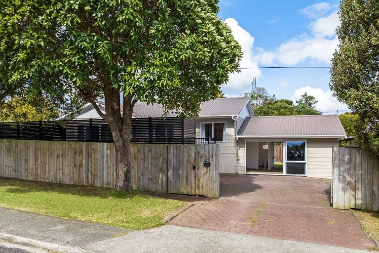 Photo of property in 17 Brandon Road, Manly, Whangaparaoa, 0930