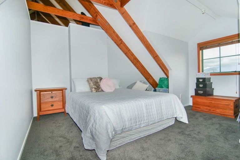 Photo of property in 6 Romilly Street, Westport, 7825