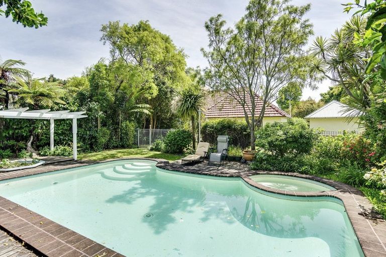 Photo of property in 26 King Street, Dannevirke, 4930