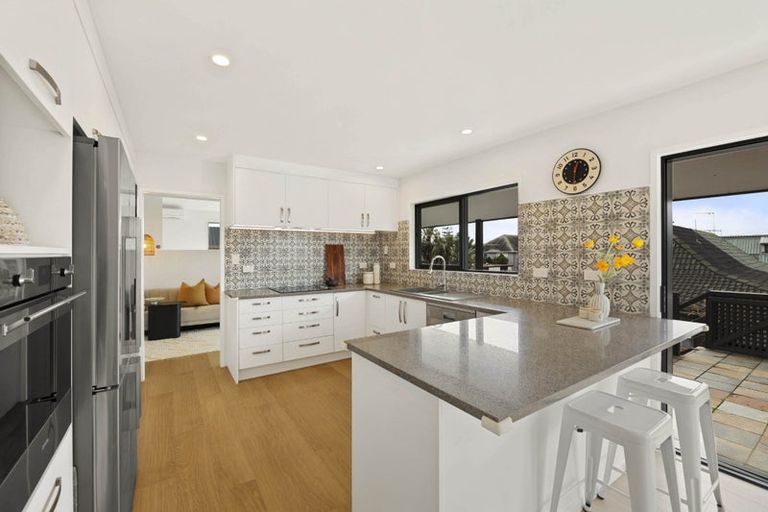 Photo of property in 41a Vivian Wilson Drive, Eastern Beach, Auckland, 2012