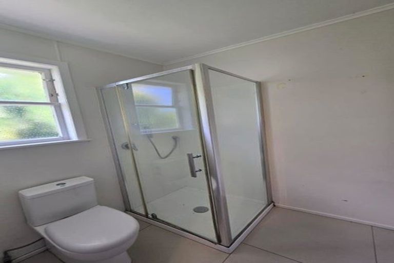 Photo of property in 151 Gossamer Drive, Pakuranga Heights, Auckland, 2010