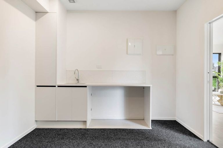 Photo of property in 48c Portadown Avenue, Pakuranga Heights, Auckland, 2010