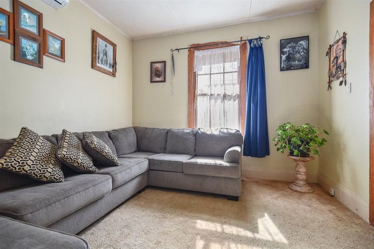 Photo of property in 141 Colwill Road, Massey, Auckland, 0614