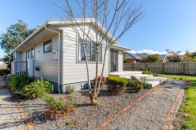 Photo of property in 23 Charles Street, Carterton, 5713