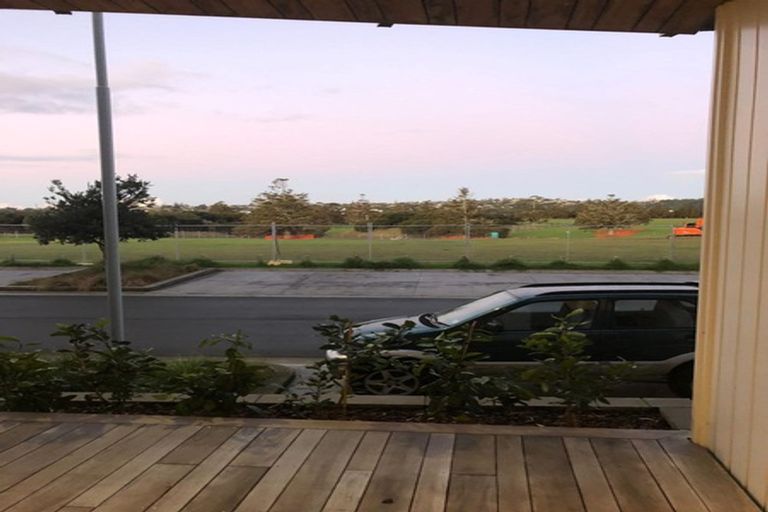 Photo of property in 28 Catalina Drive, Hobsonville, Auckland, 0616