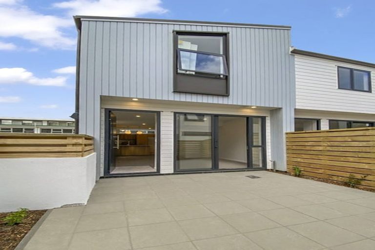 Photo of property in 4/1 Elliott Street, Johnsonville, Wellington, 6037