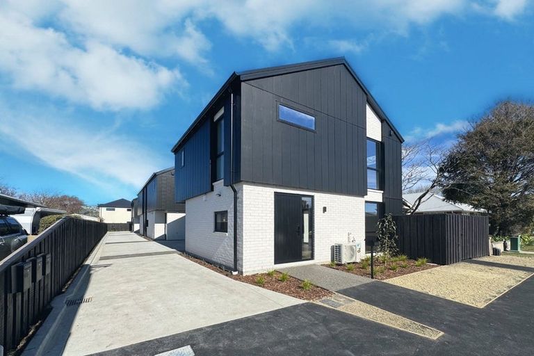 Photo of property in 12 Roxburgh Street, Sydenham, Christchurch, 8023