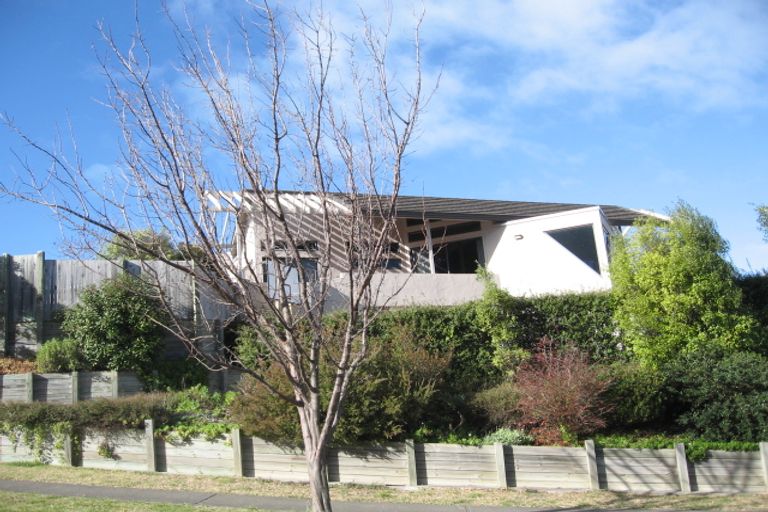 Photo of property in 15 Cumberland Rise, Taradale, Napier, 4112