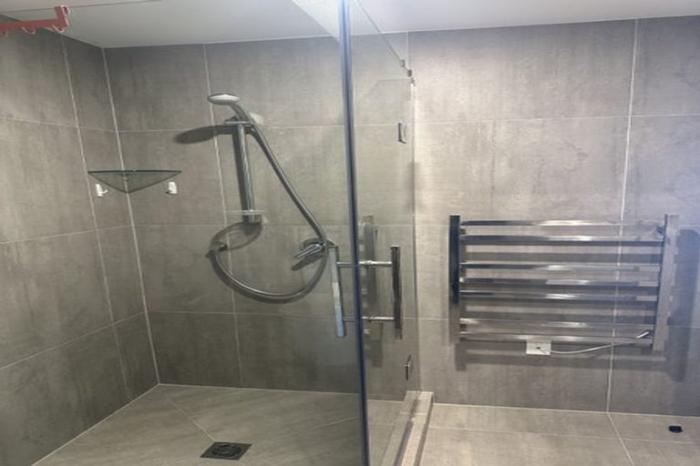 Photo of property in 4 Santa Rosa Terrace, Forrest Hill, Auckland, 0620