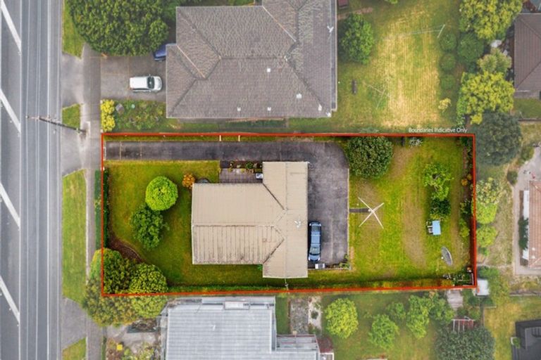 Photo of property in 207 Hobsonville Road, Hobsonville, Auckland, 0618