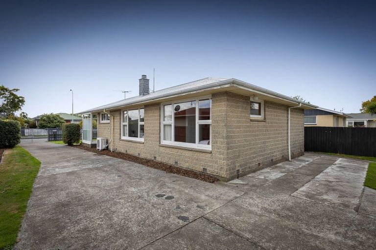 Photo of property in 20 Kathleen Crescent, Hornby, Christchurch, 8042