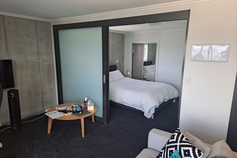 Photo of property in Frame Apartments, 1601/111 Molesworth Street, Thorndon, Wellington, 6011