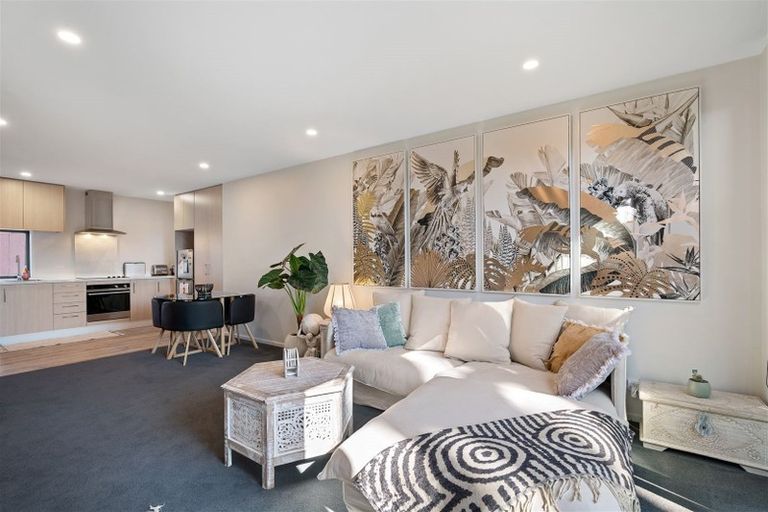 Photo of property in 2/66 Innes Road, St Albans, Christchurch, 8052