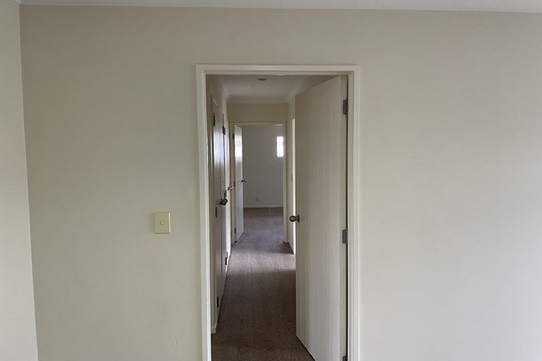 Photo of property in 6 Franshell Crescent, East Tamaki, Auckland, 2013