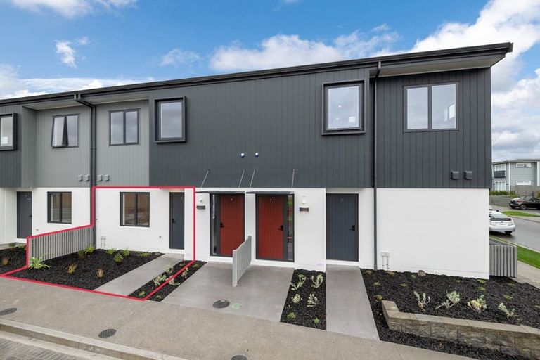 Photo of property in 2/18 Rigby Drive, Whenuapai, Auckland, 0618