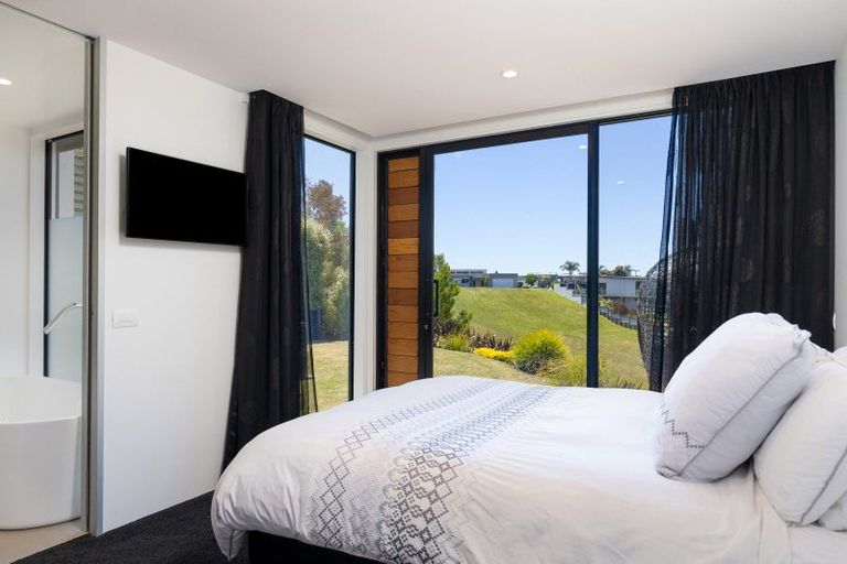 Photo of property in 3 Tarepa Court, Kaiteriteri, Motueka, 7197