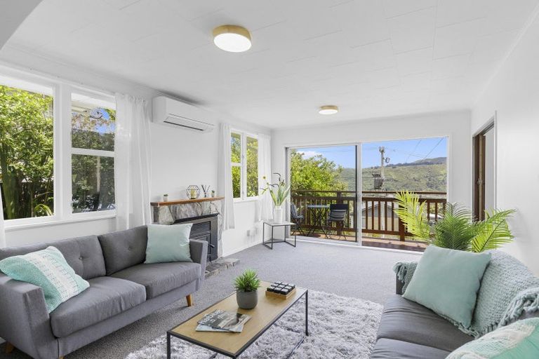Photo of property in 25 Lord Street, Stokes Valley, Lower Hutt, 5019