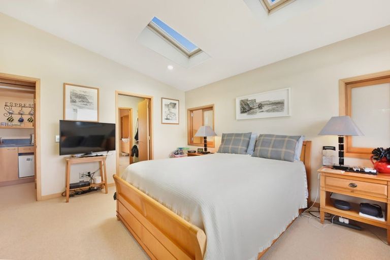 Photo of property in 18 Iwa Street, Mapua, 7005