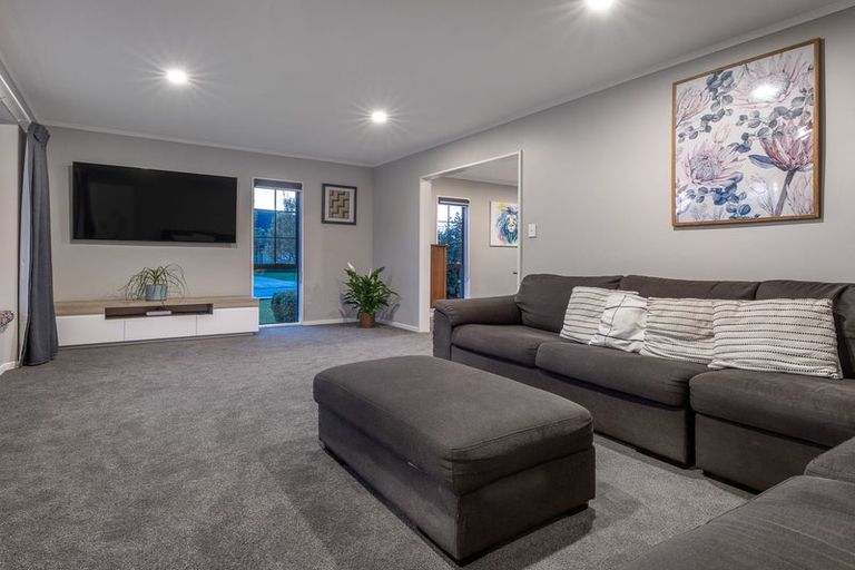 Photo of property in 9 Wright Grove, Levin, 5510