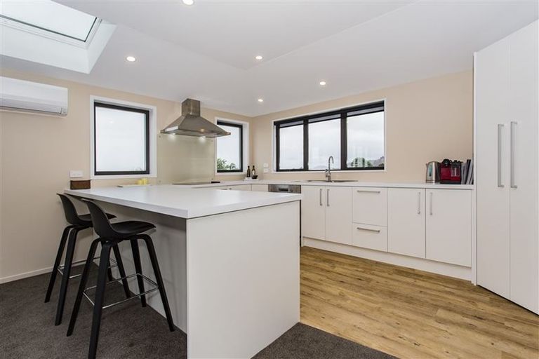 Photo of property in 23 Main Road, Redcliffs, Christchurch, 8081