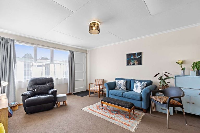 Photo of property in 1/84 Linton Street, West End, Palmerston North, 4410