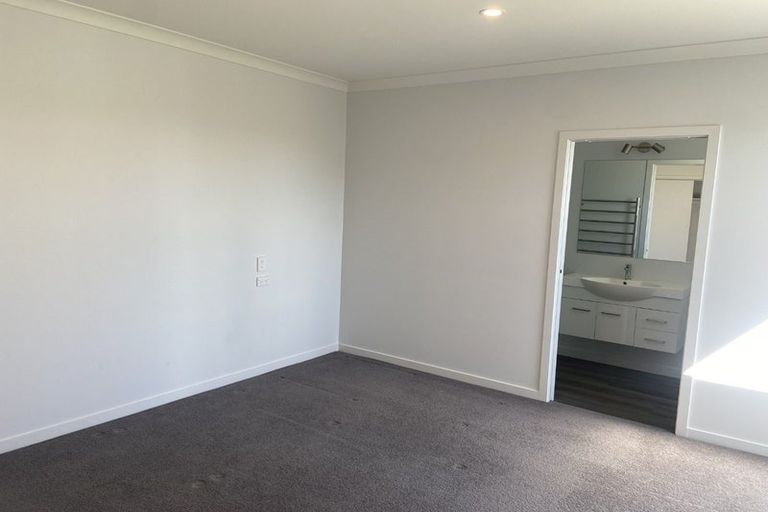 Photo of property in 19 Welsh Road, Winton, 9720