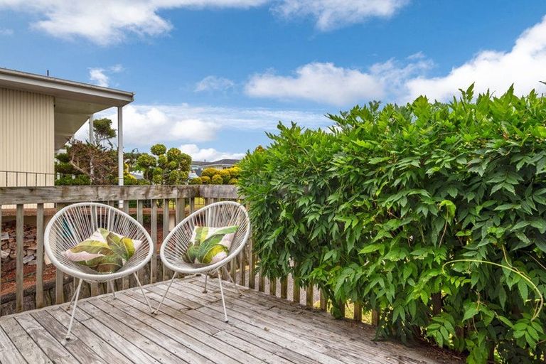 Photo of property in 1/27 Knightsbridge Drive, Forrest Hill, Auckland, 0620
