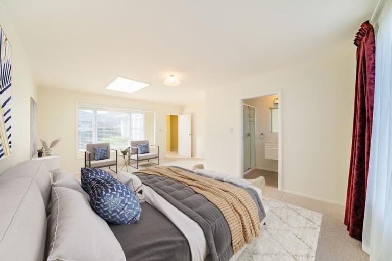 Photo of property in 17 Birdwood Road, Waterloo, Lower Hutt, 5011