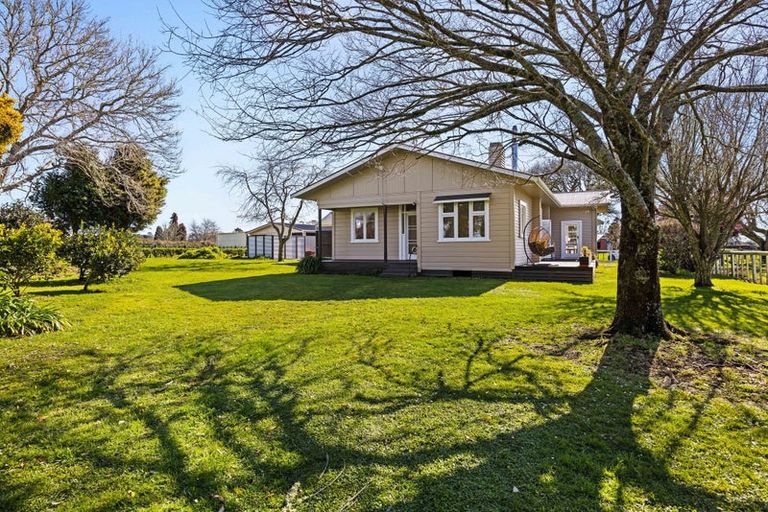 Photo of property in 19 Stanley Road, Stratford, 4394