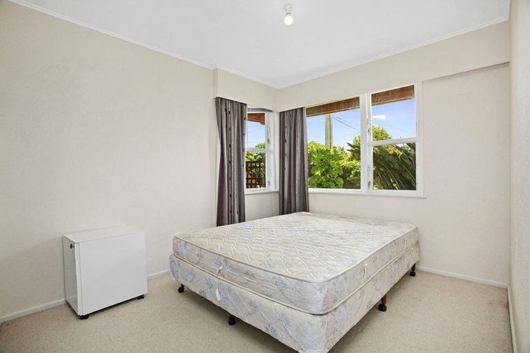 Photo of property in 1033 High Street, Avalon, Lower Hutt, 5011