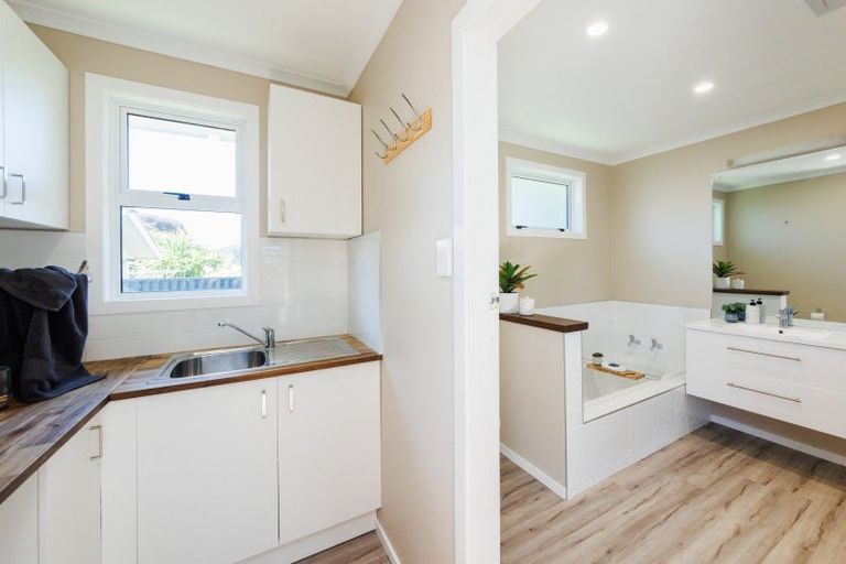 Photo of property in 8 Alexander Street, Awapuni, Palmerston North, 4412
