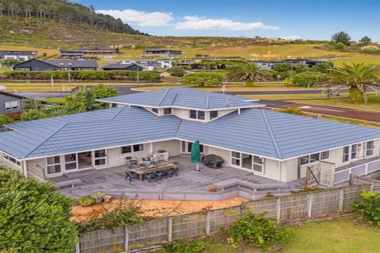 Photo of property in 102 The Quay, Pauanui, Hikuai, 3579