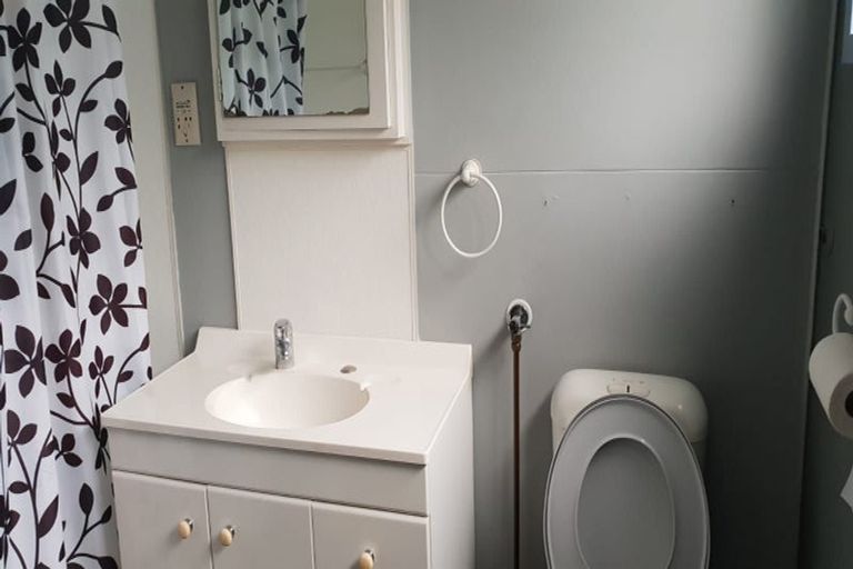 Photo of property in 53f1 Cleveland Street, Brooklyn, Wellington, 6021