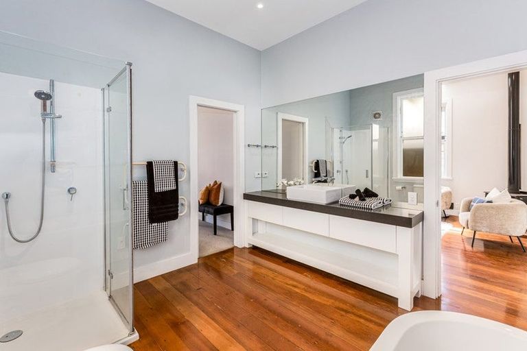 Photo of property in 43 Hanover Street, Wadestown, Wellington, 6012
