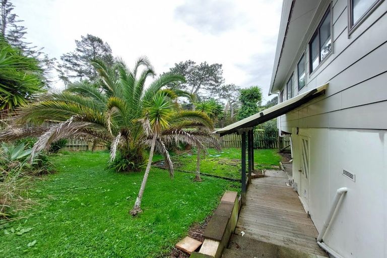 Photo of property in 8 Lowtherhurst Road, Massey, Auckland, 0614