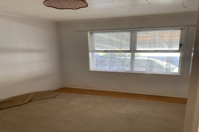 Photo of property in 17 Durham Avenue, Tamatea, Napier, 4112