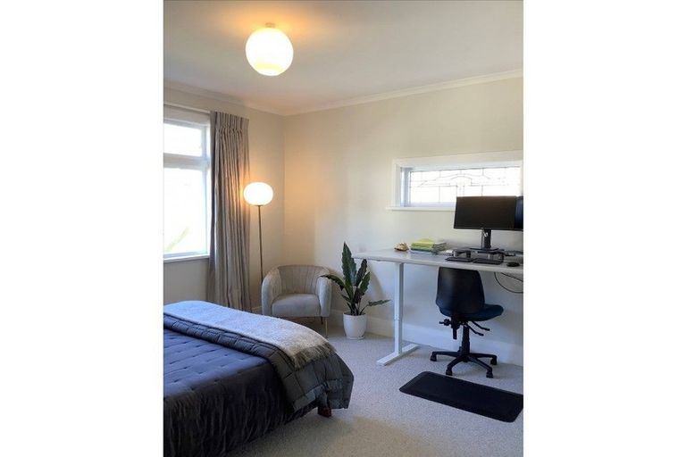 Photo of property in 5 Travancore Street, Island Bay, Wellington, 6023
