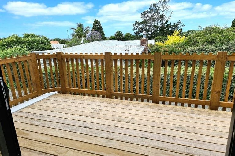 Photo of property in 34a Weldene Avenue, Glenfield, Auckland, 0629