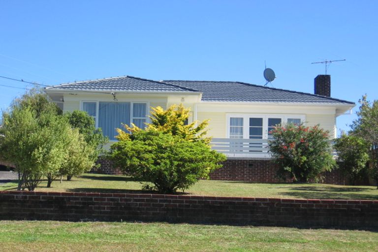 Photo of property in 130 Archibald Road, Kelston, Auckland, 0602
