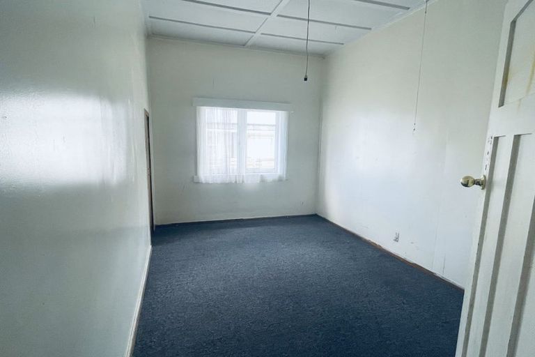 Photo of property in 731 Massey Road, Mangere, Auckland, 2022